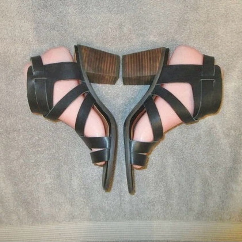 Lucky Brand Kailasa Black and Brown Block Heels